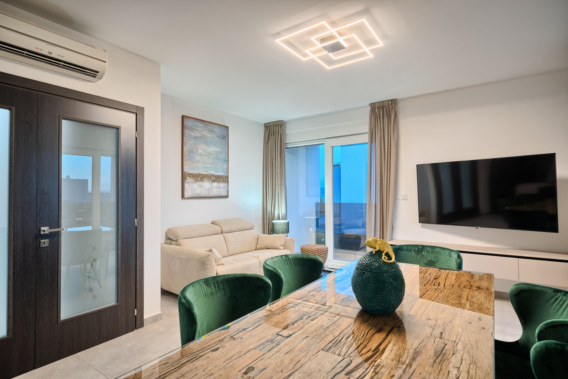 Villa Liberty Living with Pool