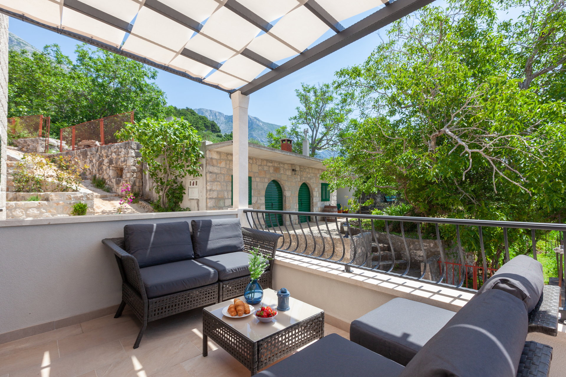 Villa Stone Village with Pool
