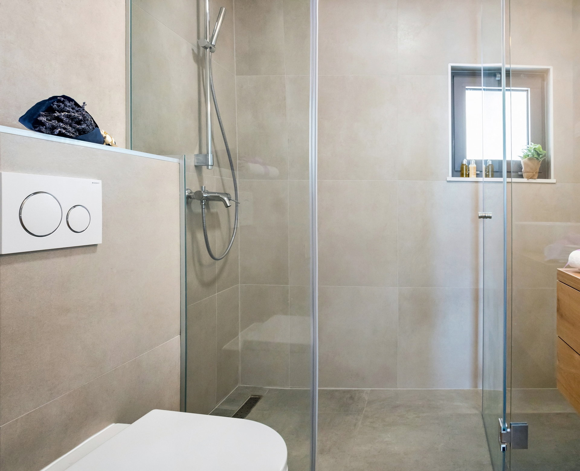 Luxury Villa Diorama with Pool