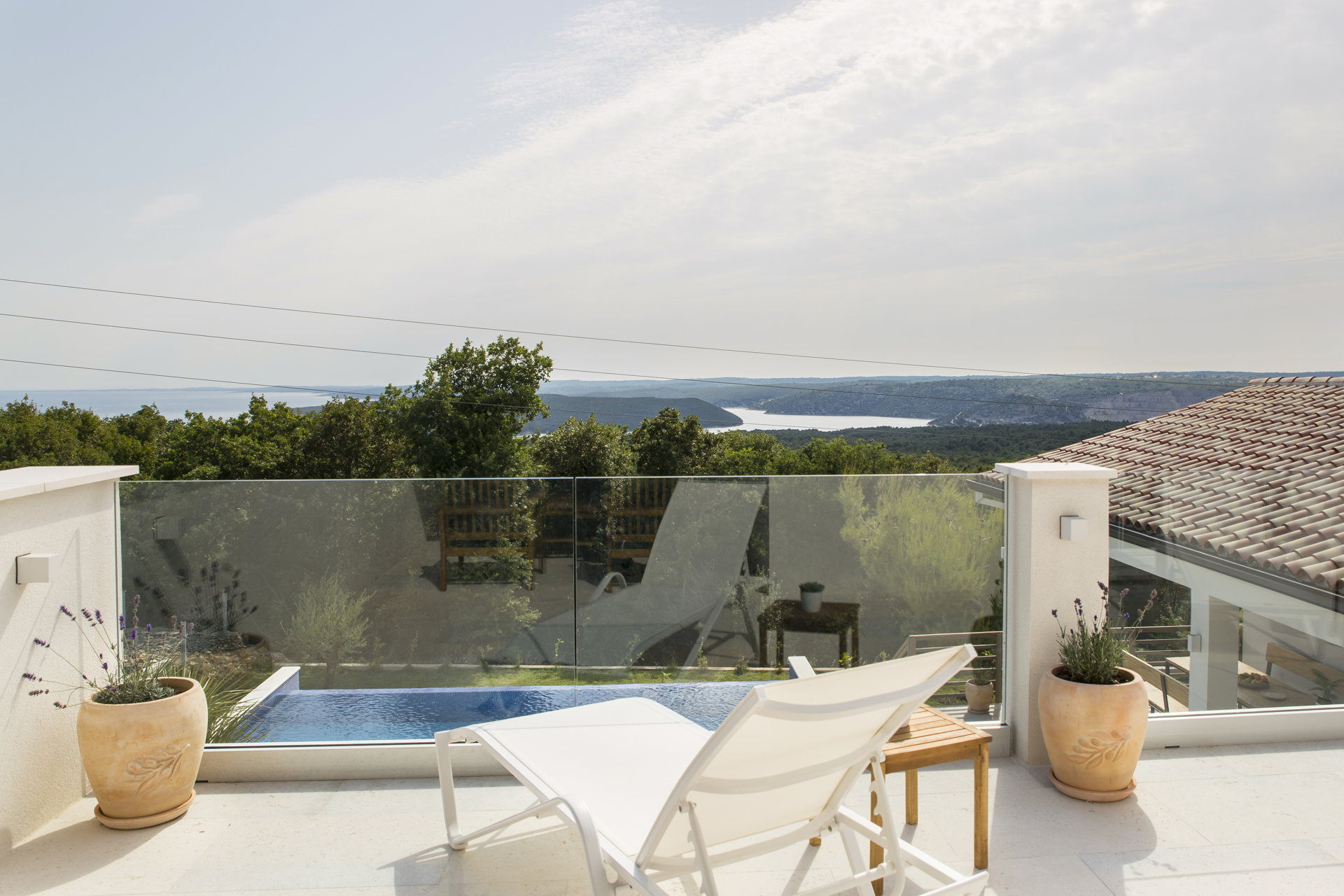 Villa Sunny Day with Pool