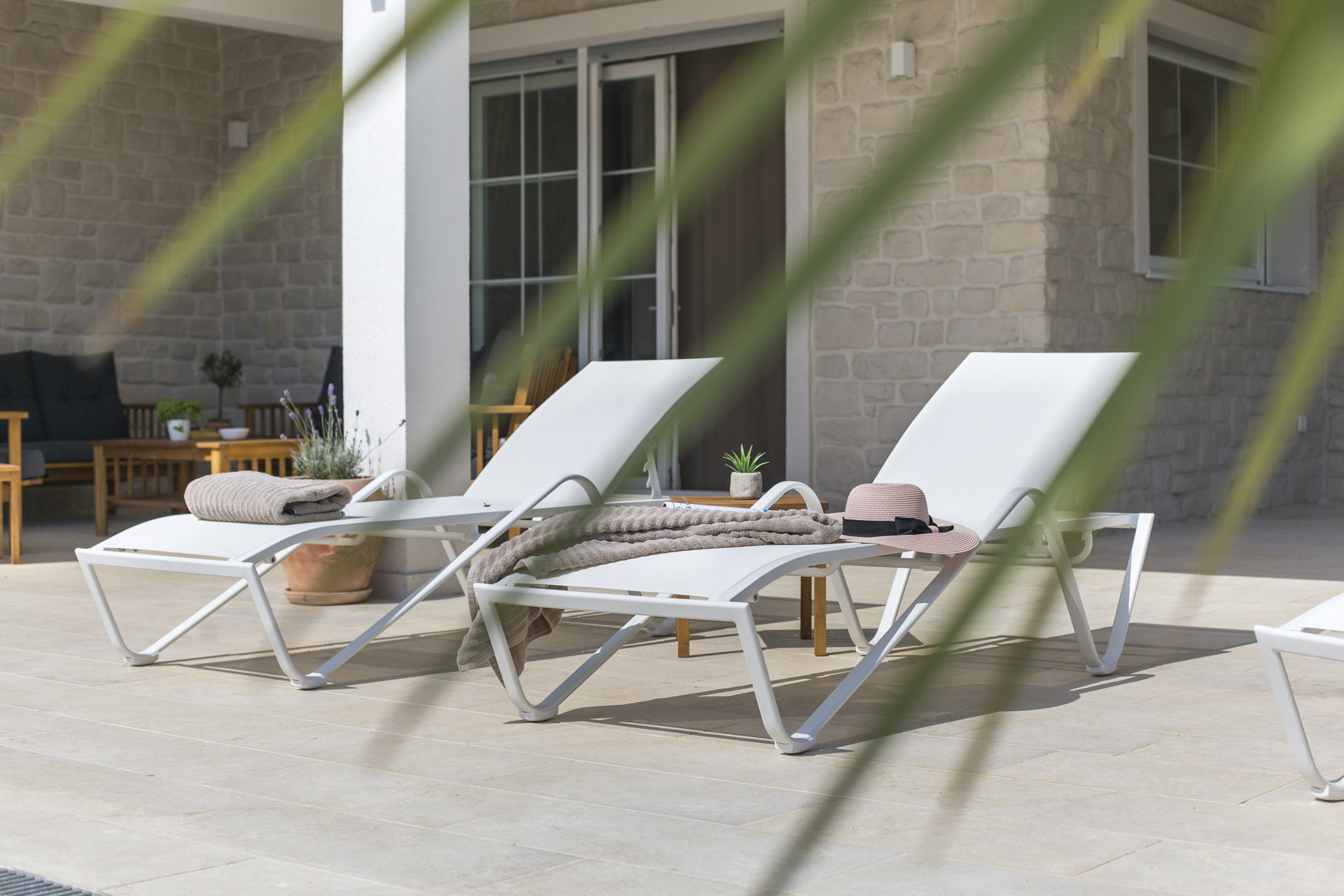 Villa Sunny Day with Pool