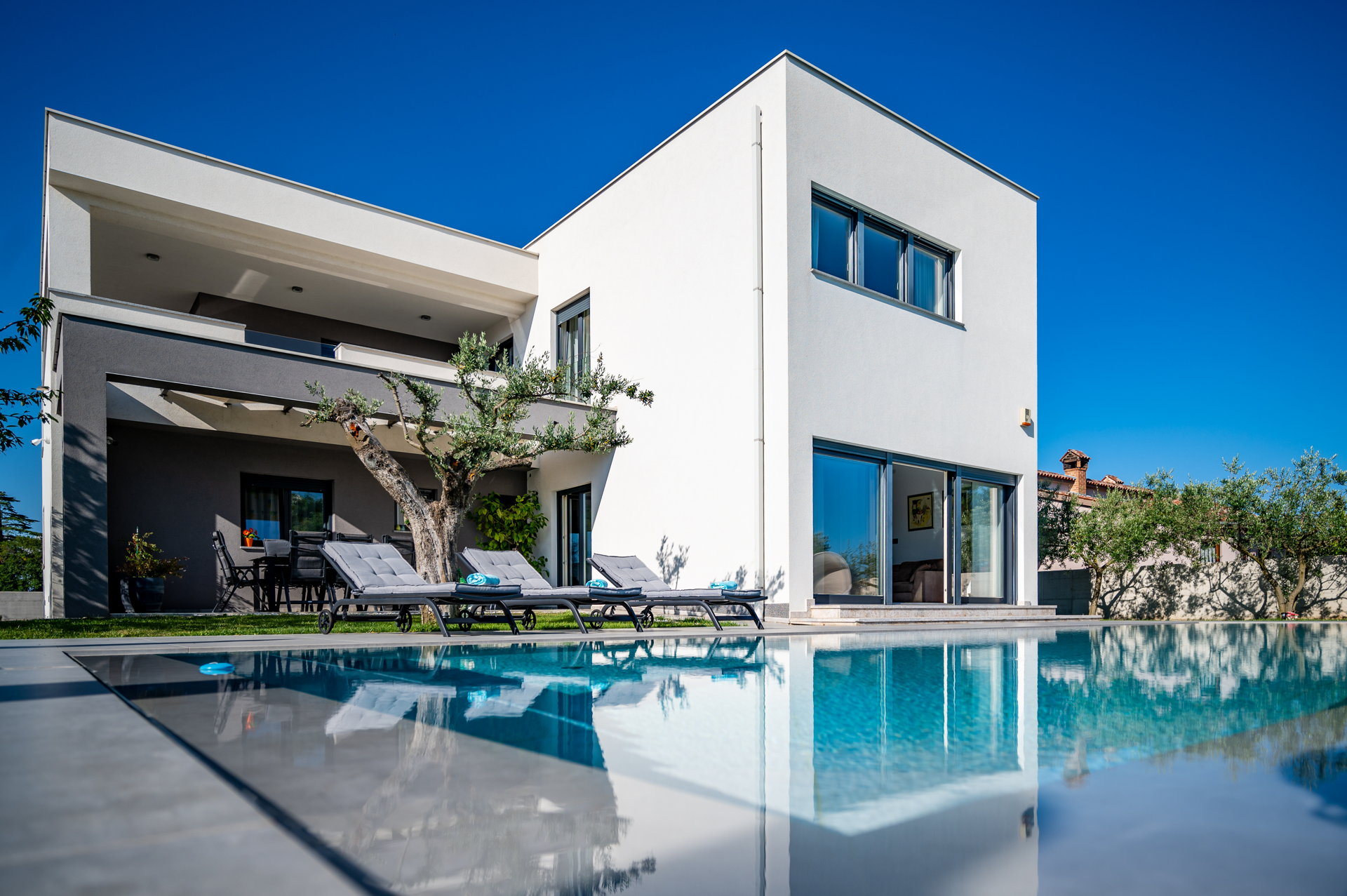 Villa Soriso with Pool