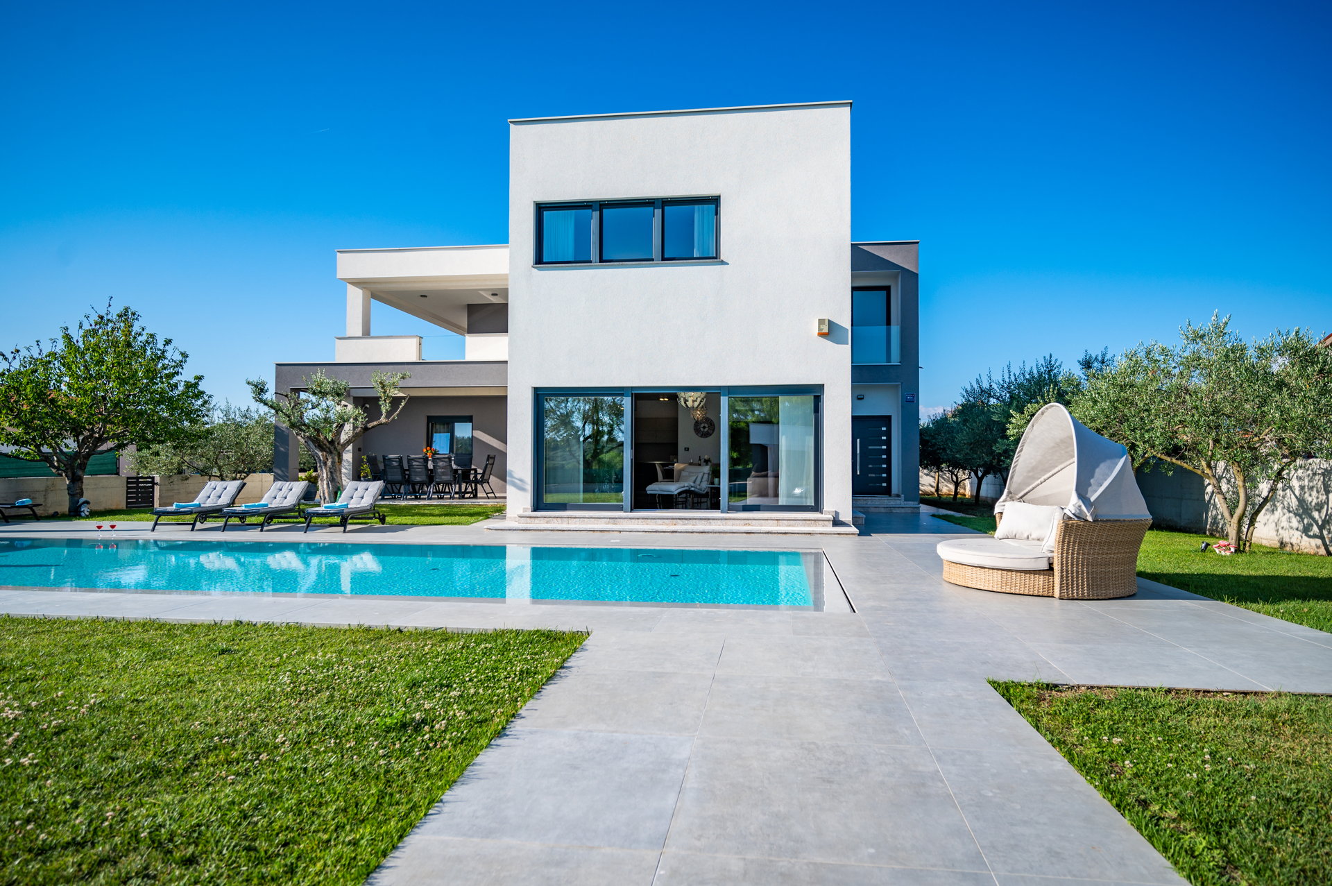 Villa Soriso with Pool