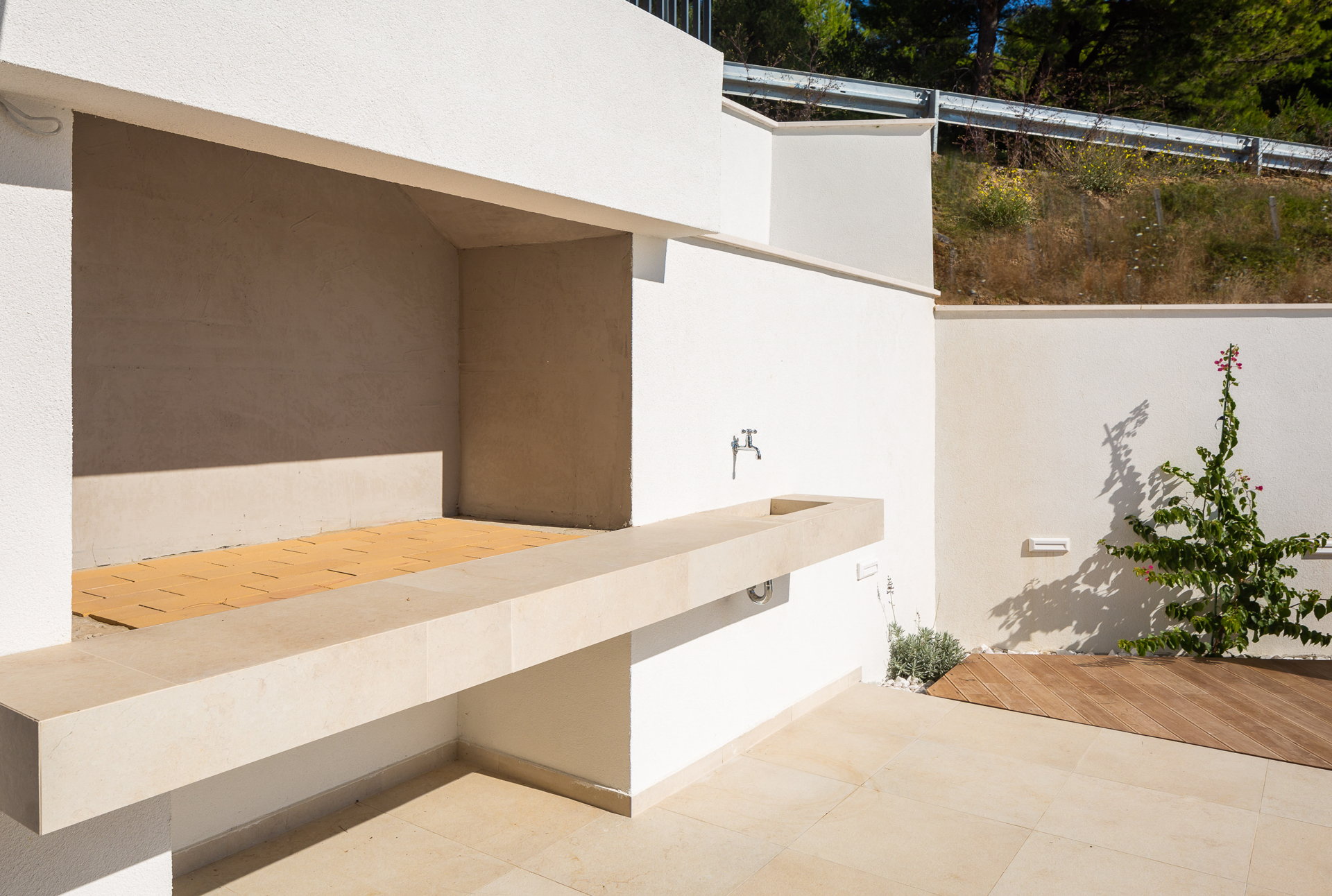 Villa Sun Kissed with Pool