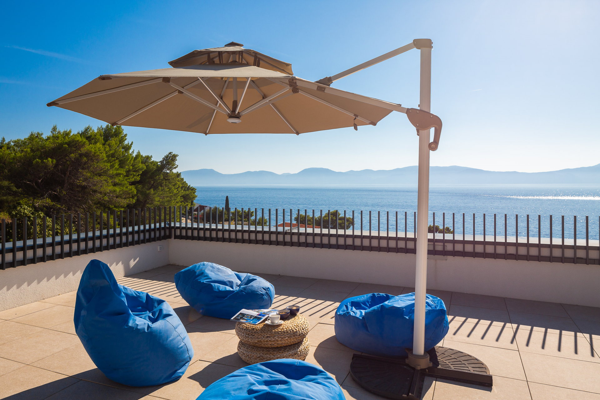 Villa Sun Kissed with Pool
