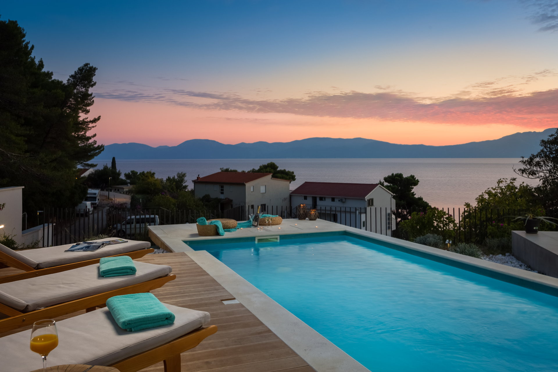 Villa Sun Kissed with Pool