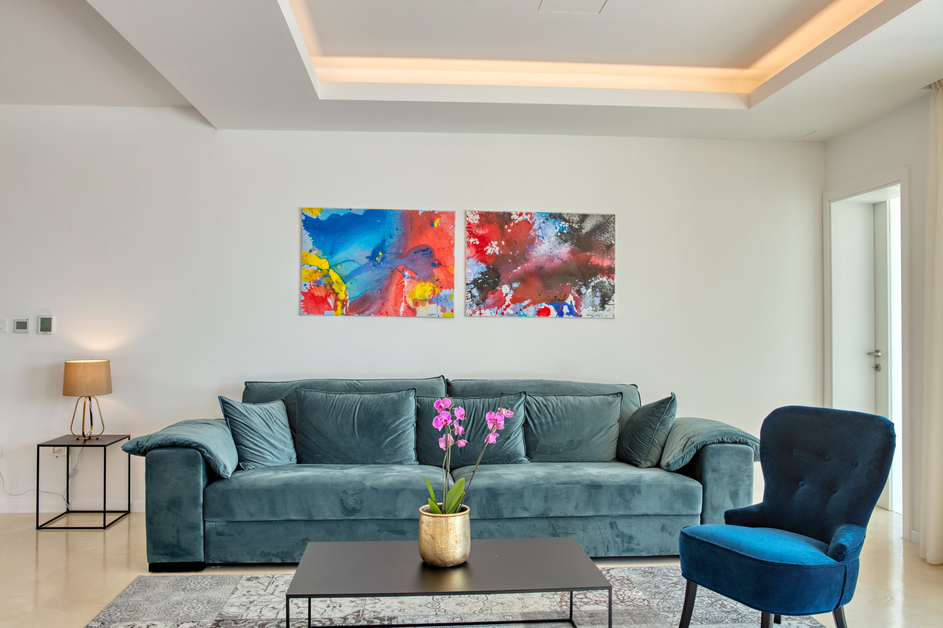 Luxury Villa Touch of Art with Pool
