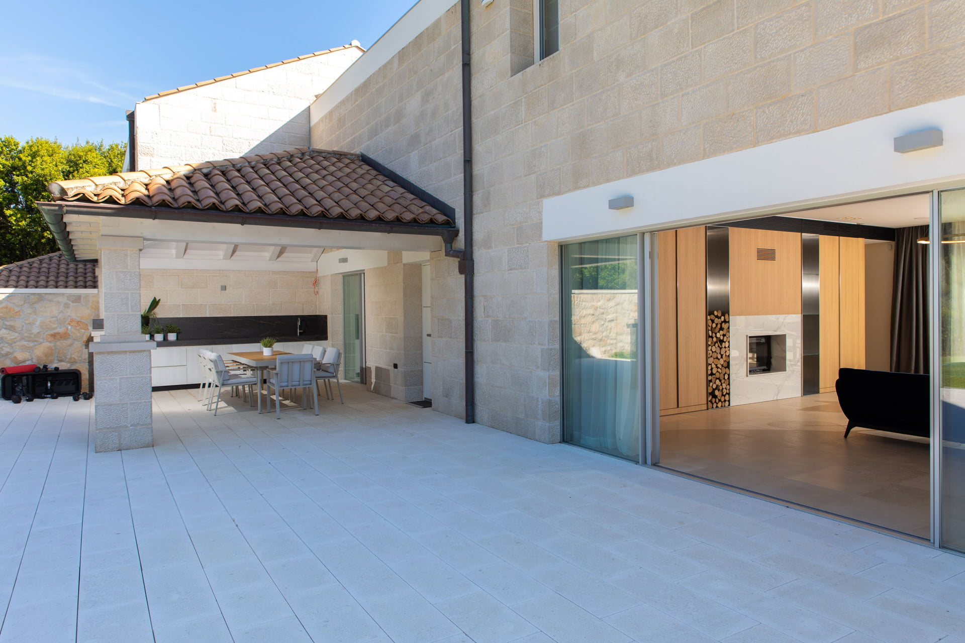 Luxury Villa Somber with Pool