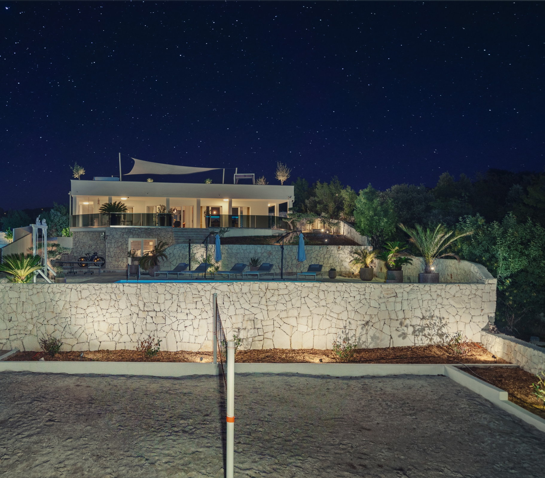 Villa Regina Azzurra with Pool