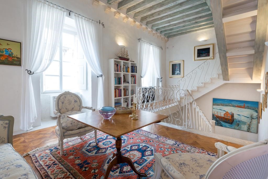 Luxury Villa Virtuoso