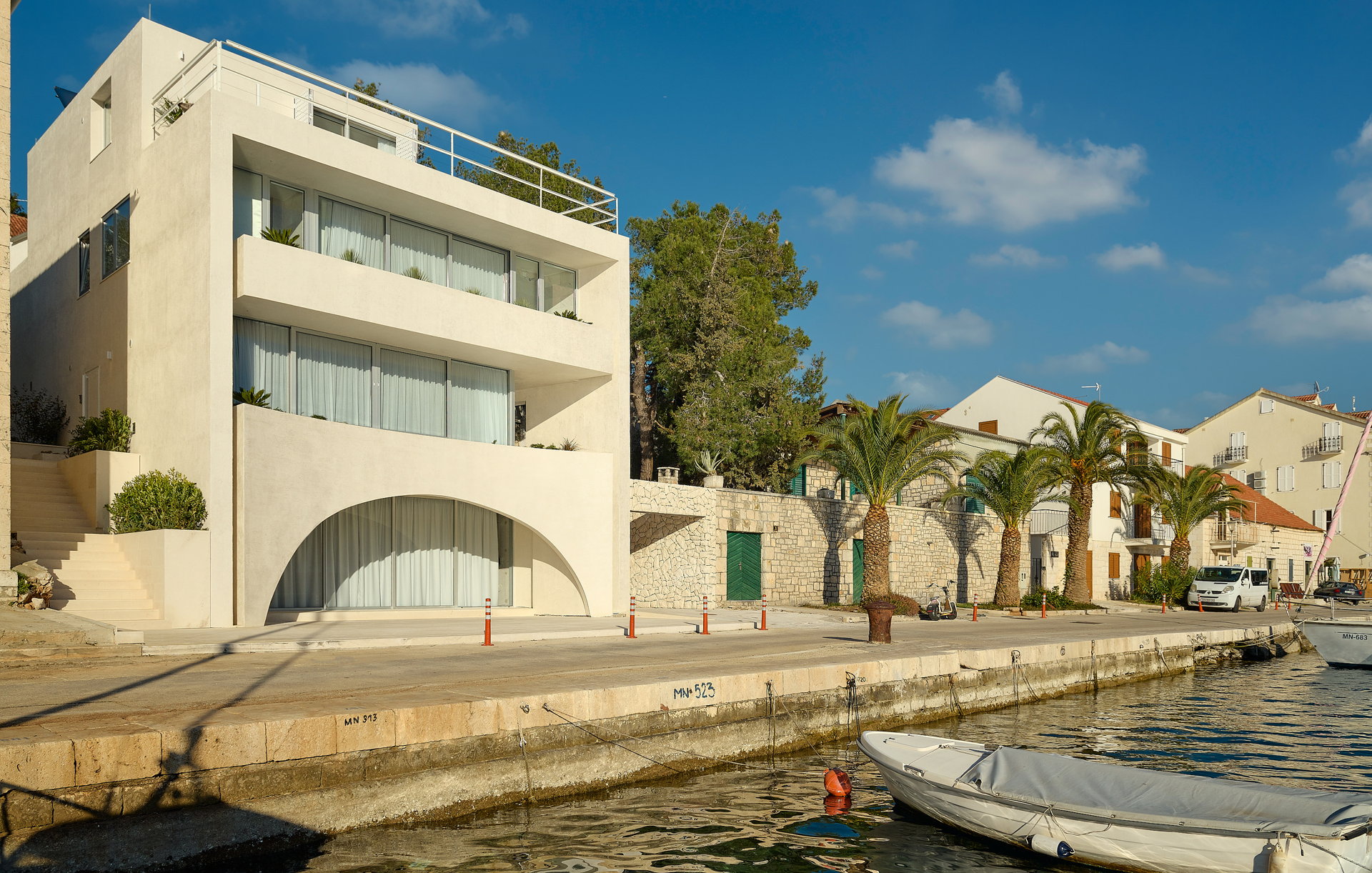 Luxury Villa Ellipse with Pool