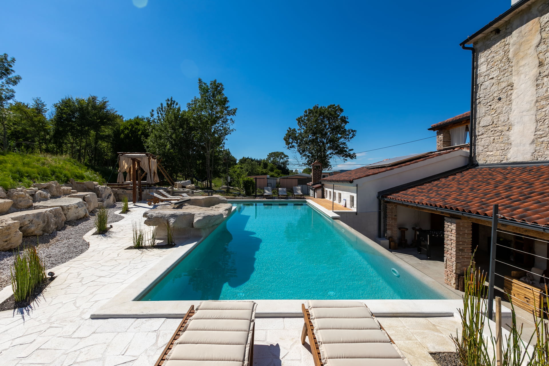 Villa Hillside with Pool