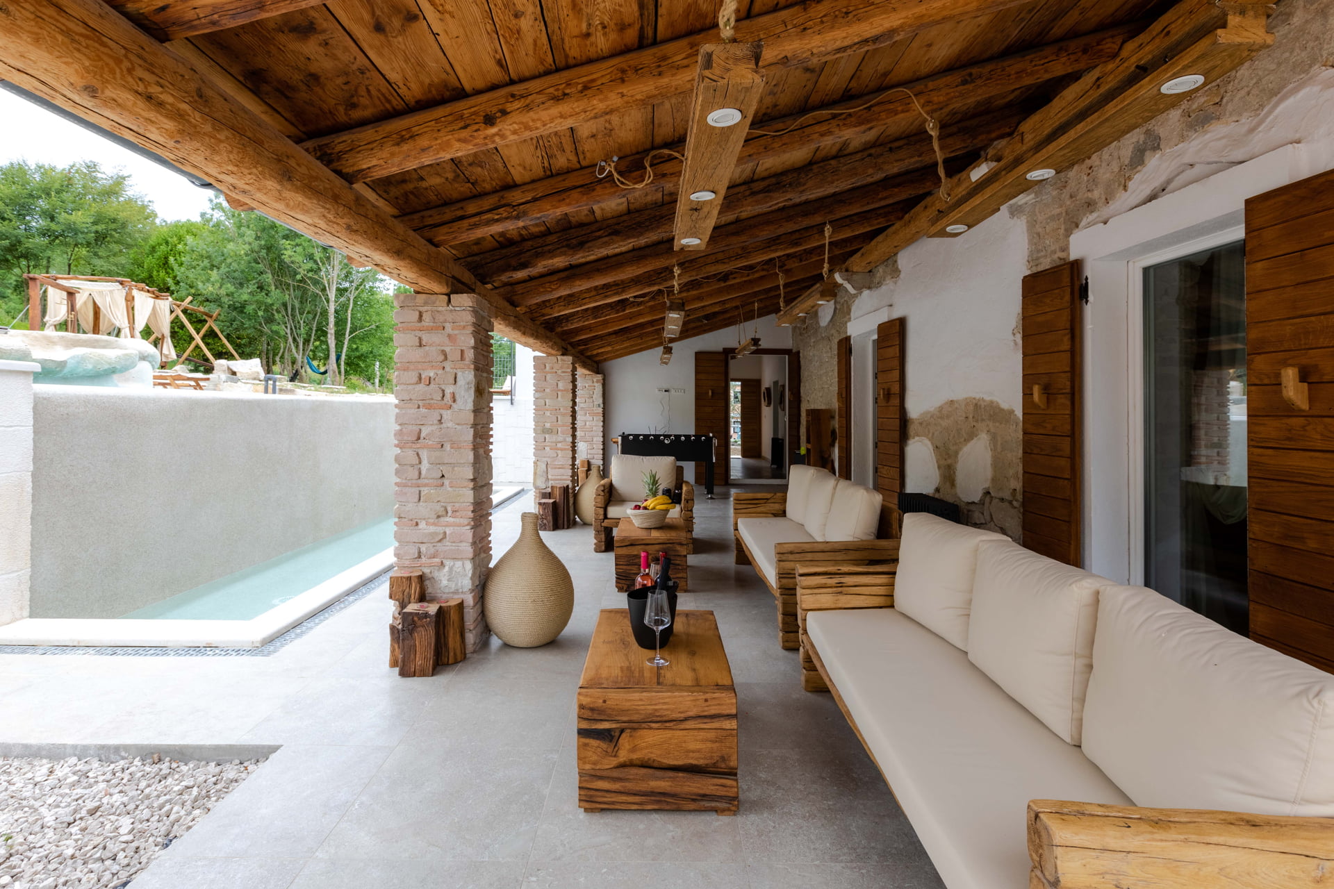 Villa Hillside with Pool