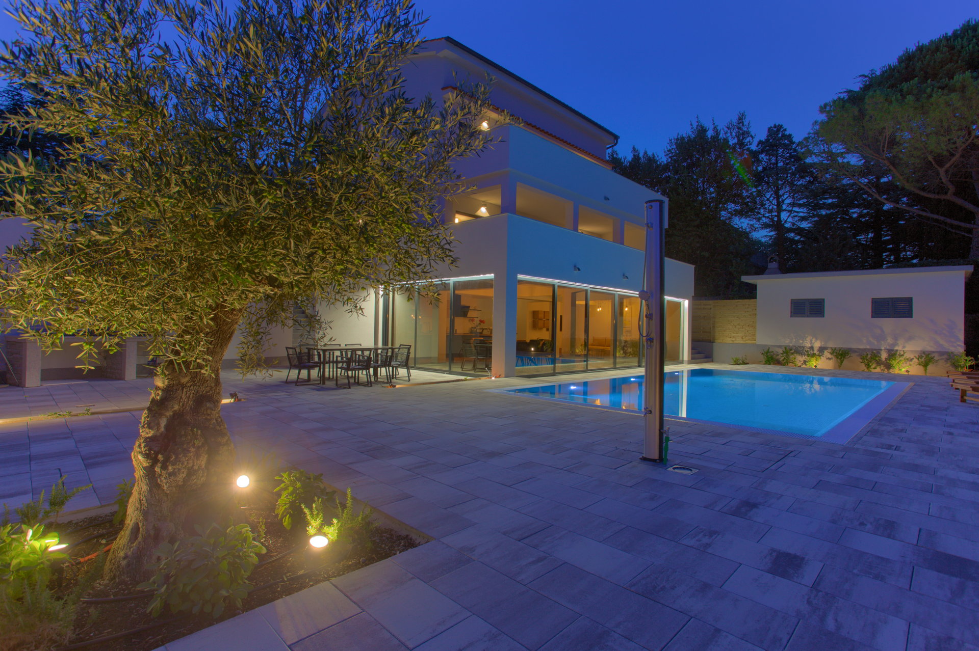 Villa Bonjour with Pool