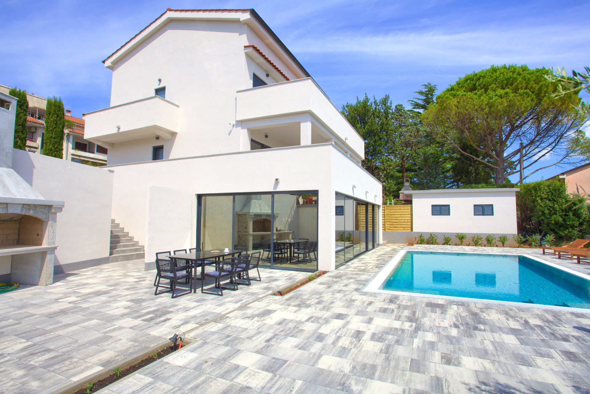 Villa Bonjour with Pool