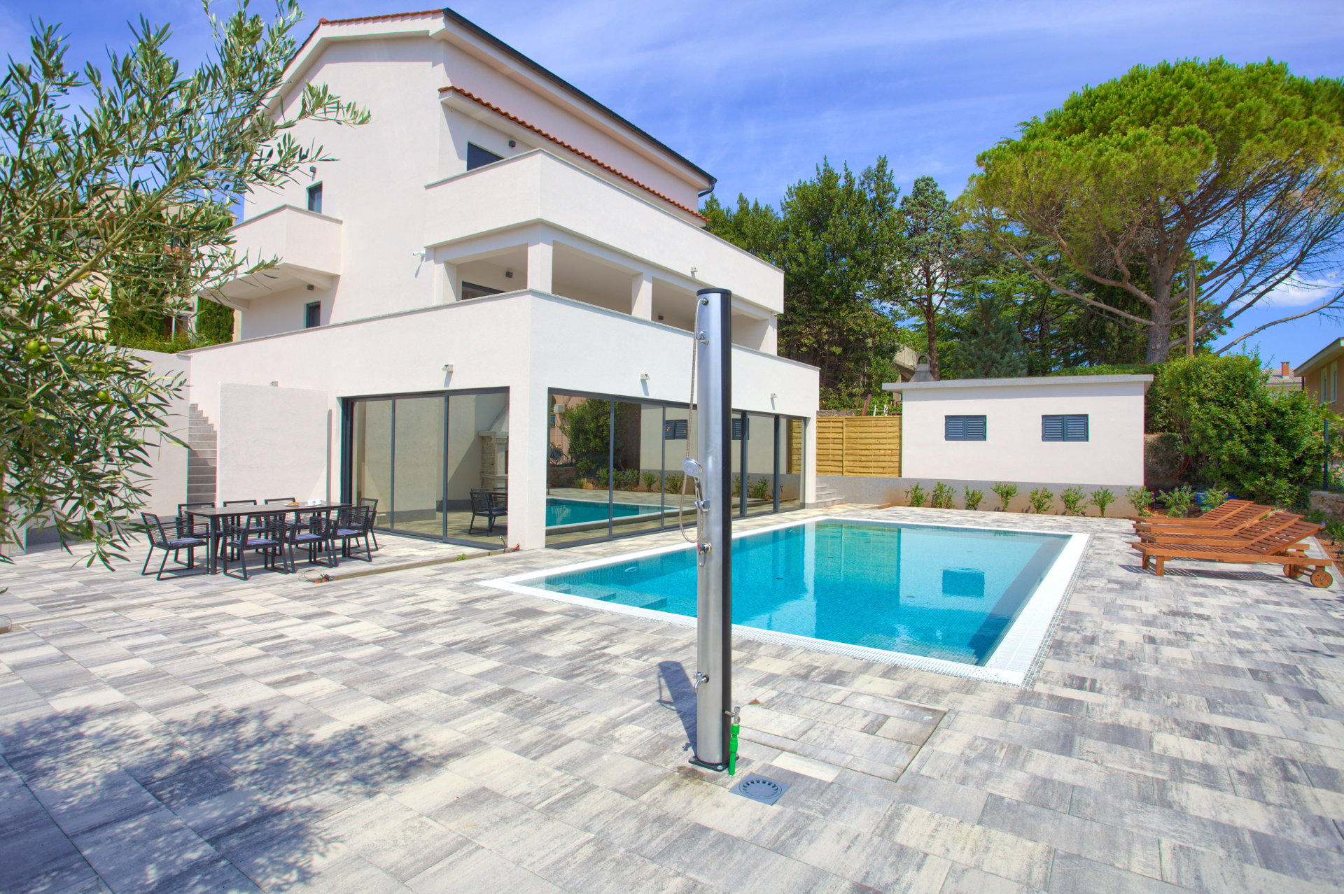 Villa Bonjour with Pool