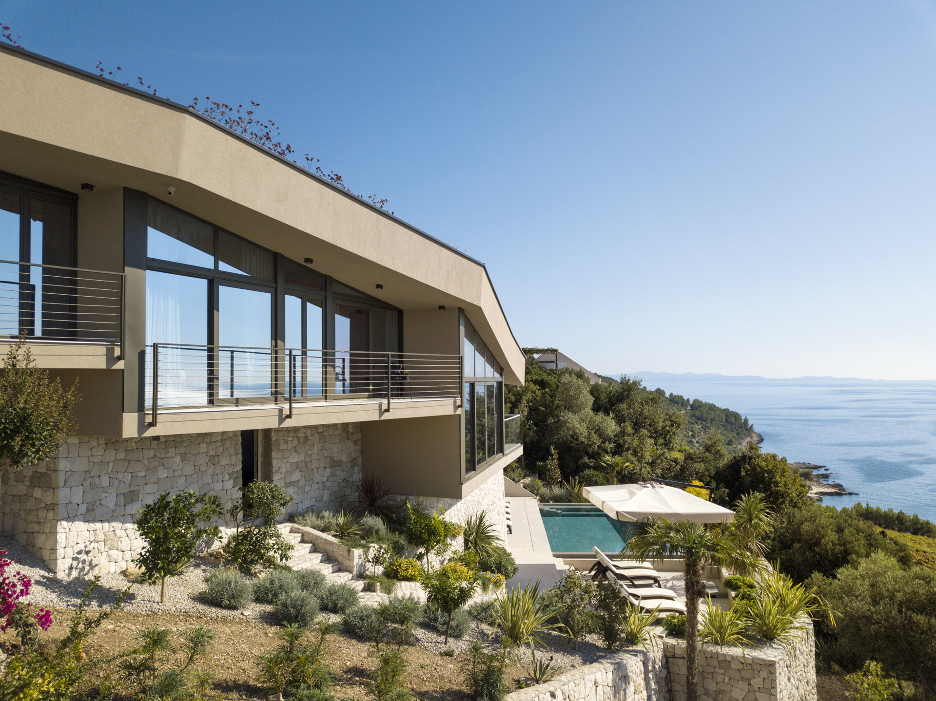Luxury Villa Bevel with Pool