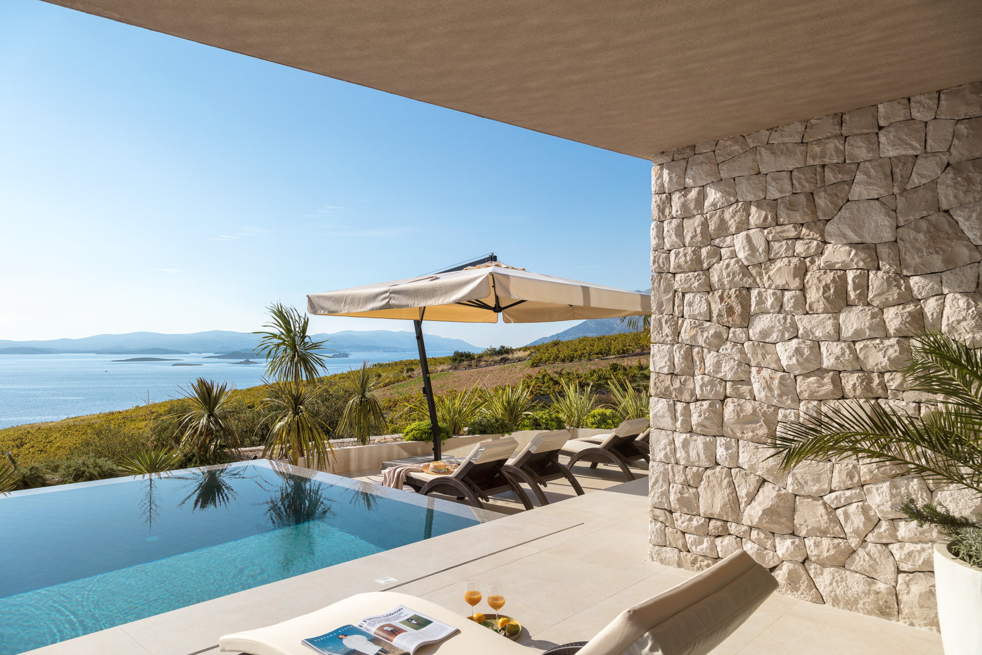 Luxury Villa Bevel with Pool