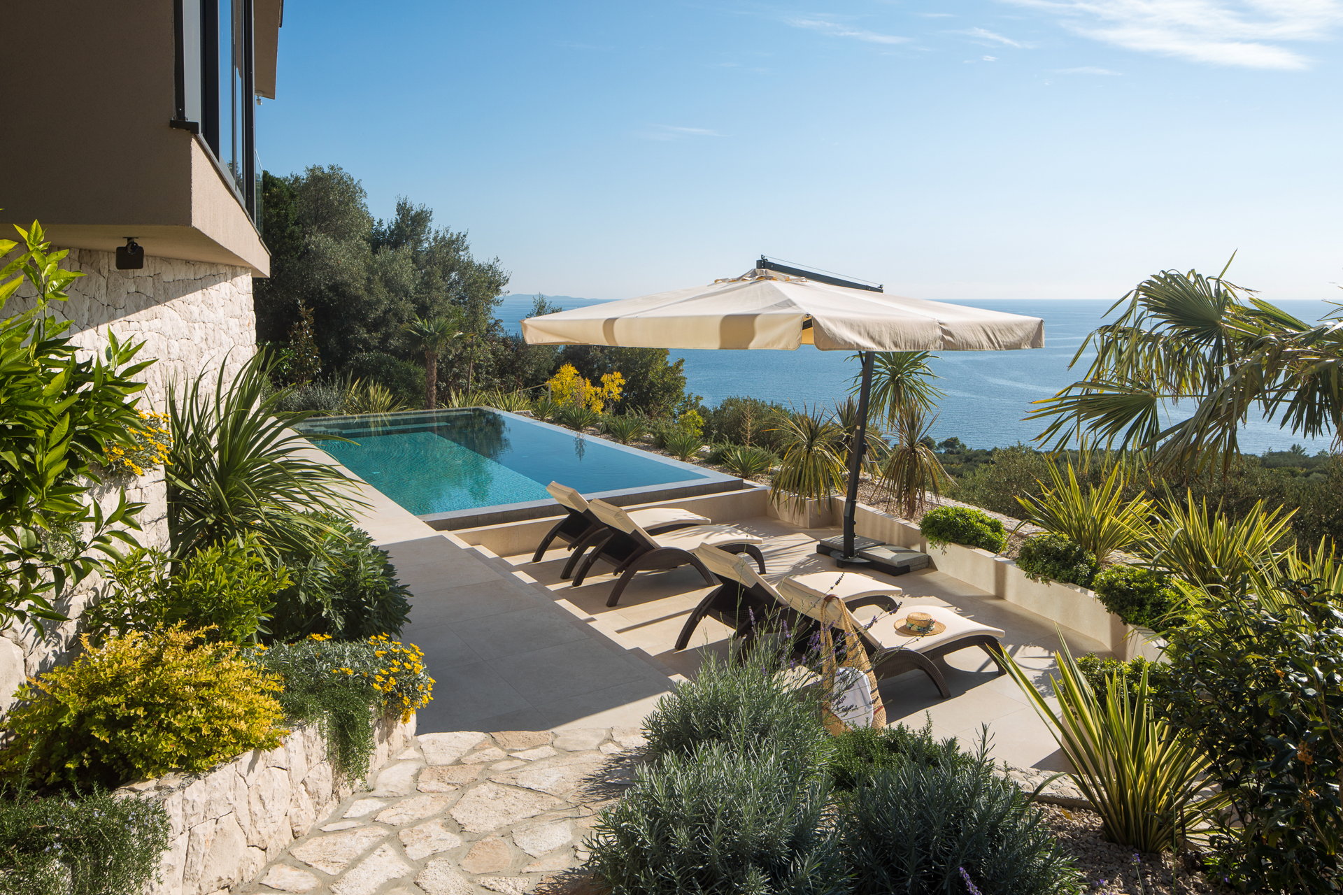 Luxury Villa Bevel with Pool