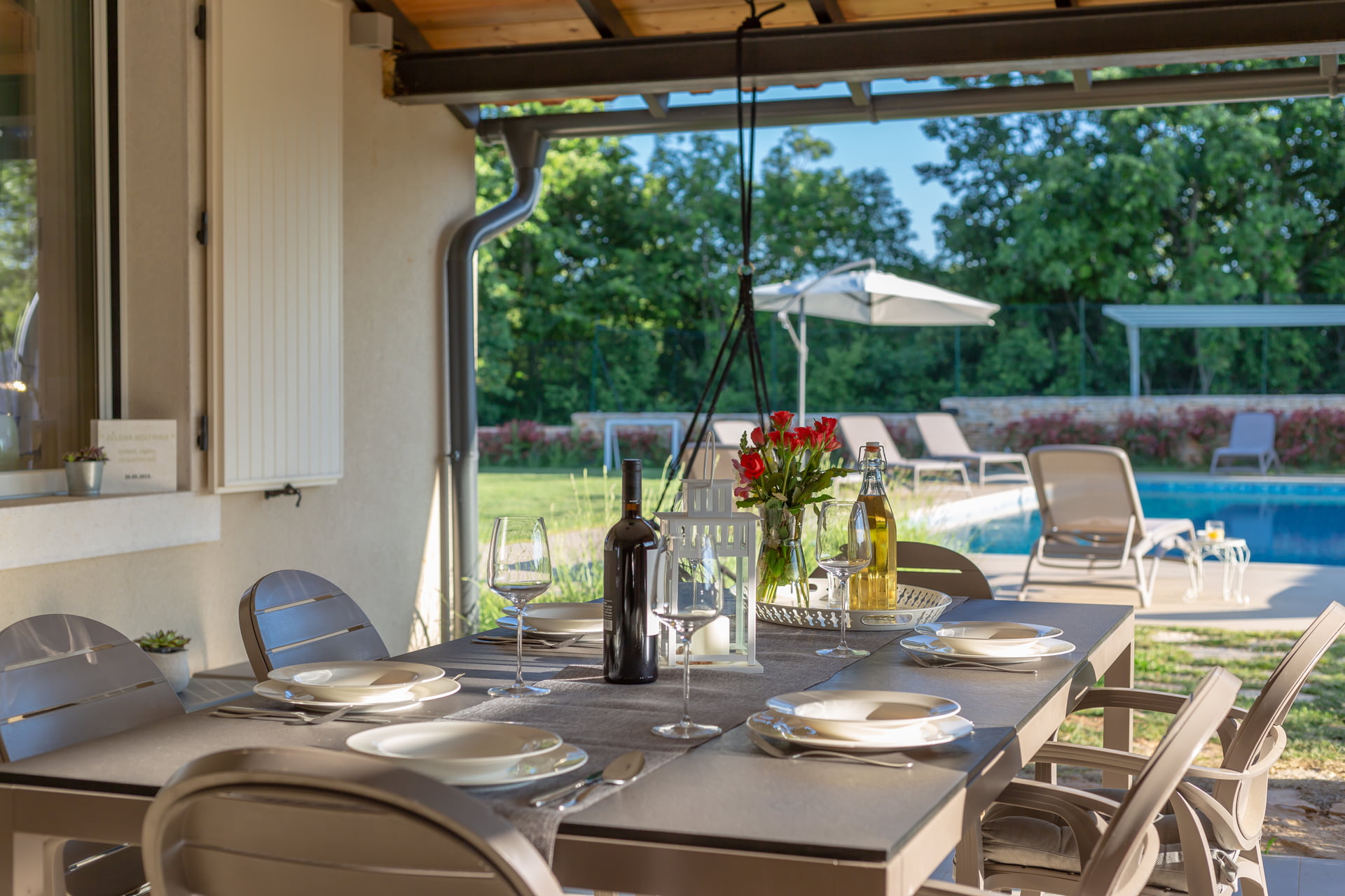 Villa Lirica with Pool