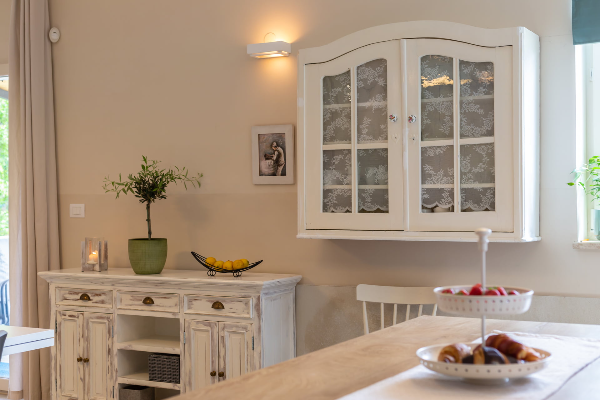 Villa Lirica with Pool