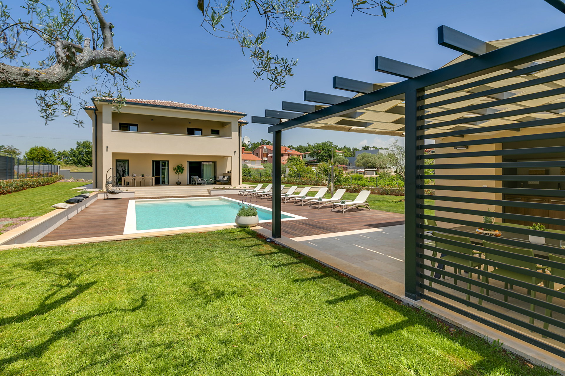 Villa Charm with Pool