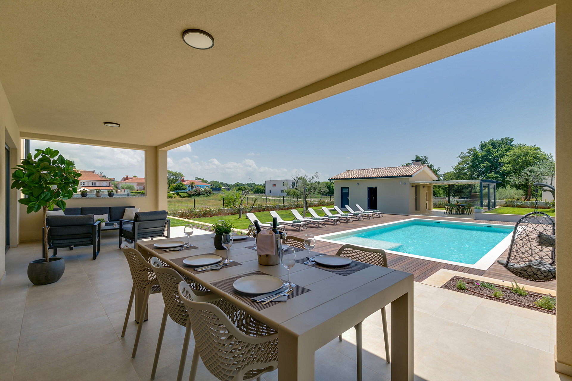 Villa Charm with Pool