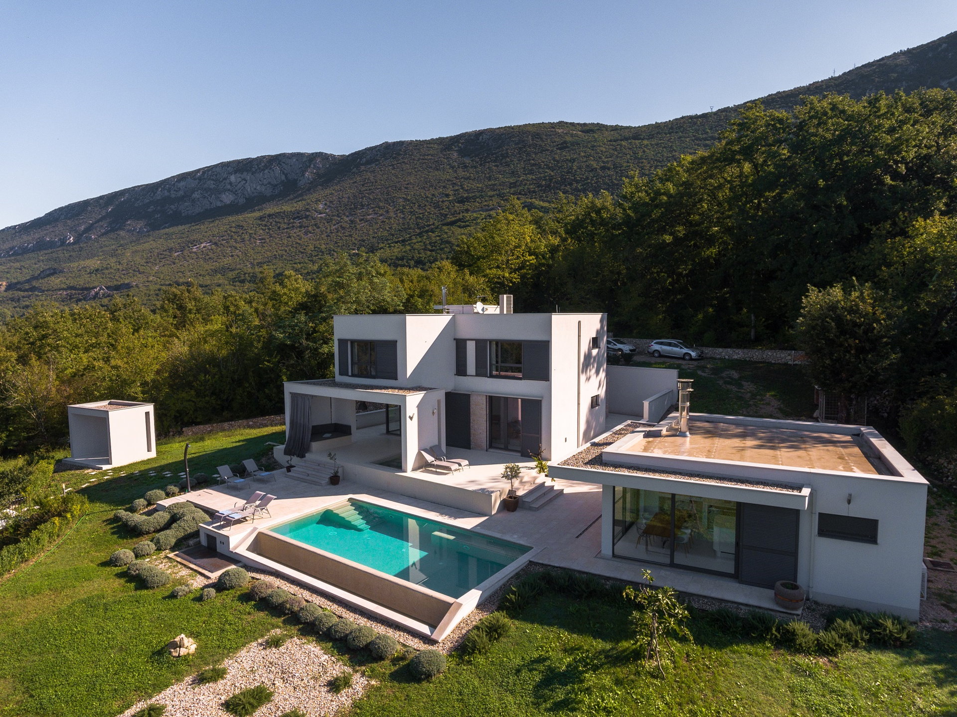 RC VILLA THE ONE - Snow White