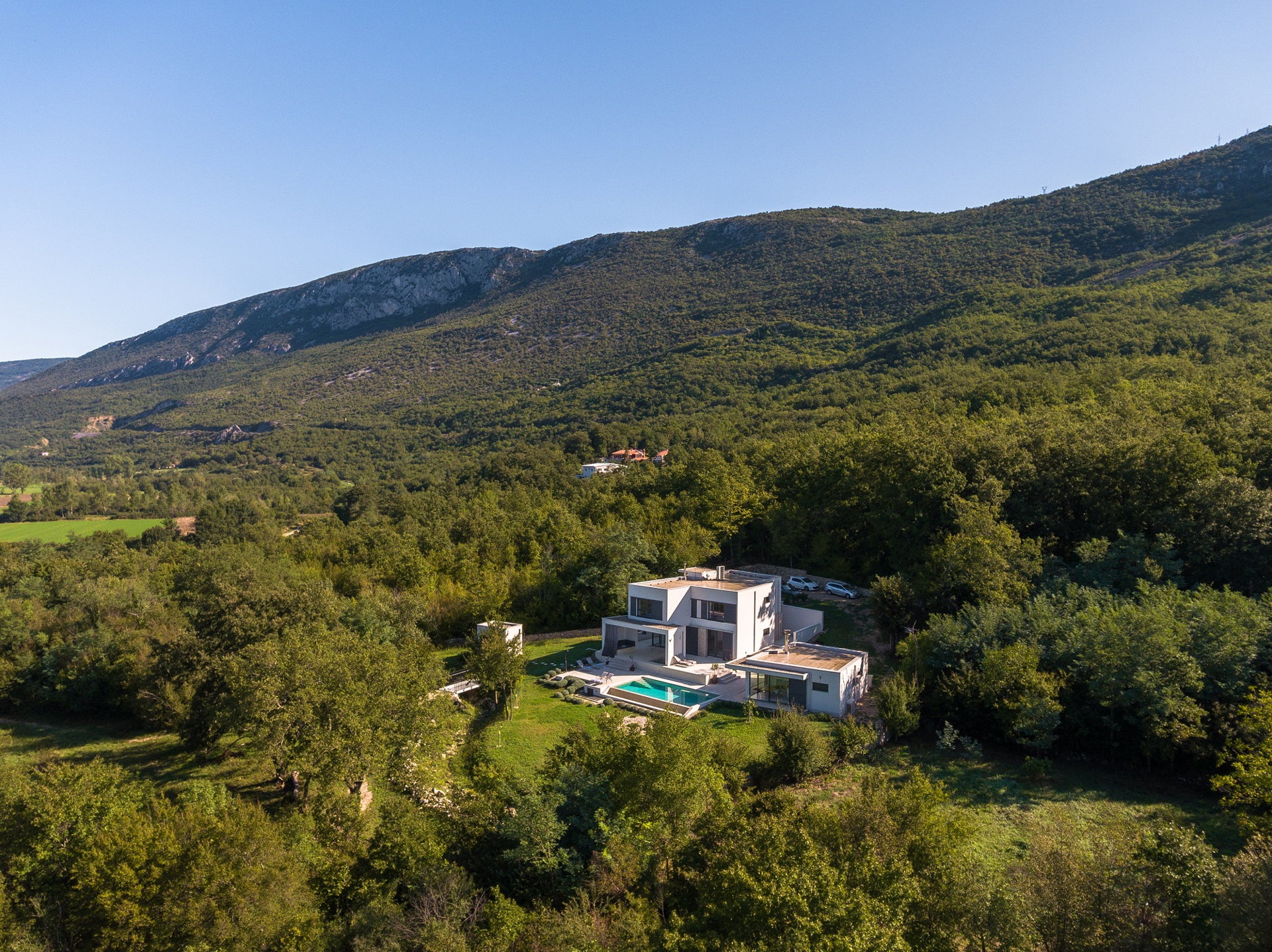RC VILLA THE ONE - Snow White