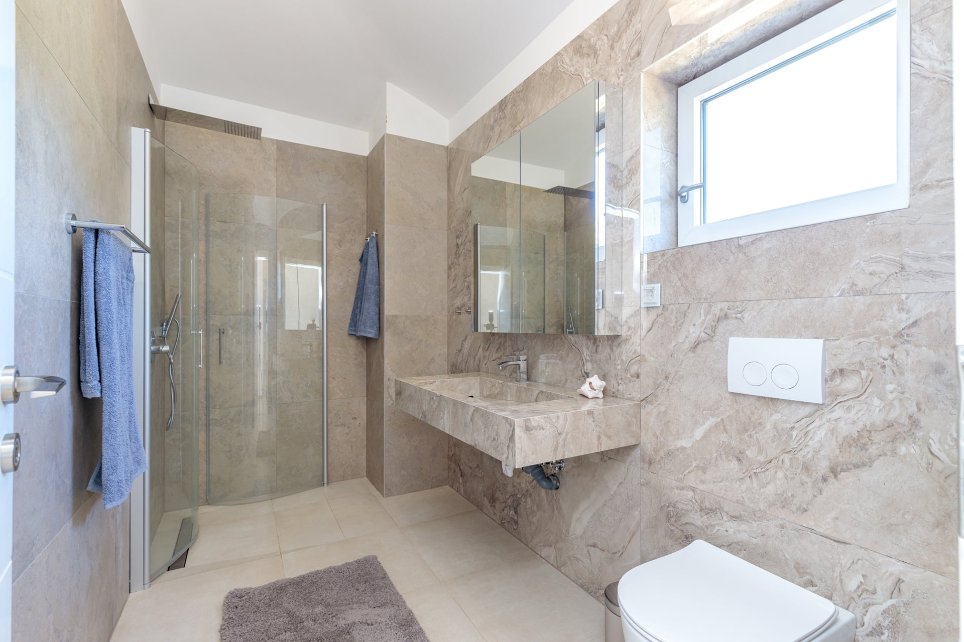 Luxury Villa Astrid with Pool