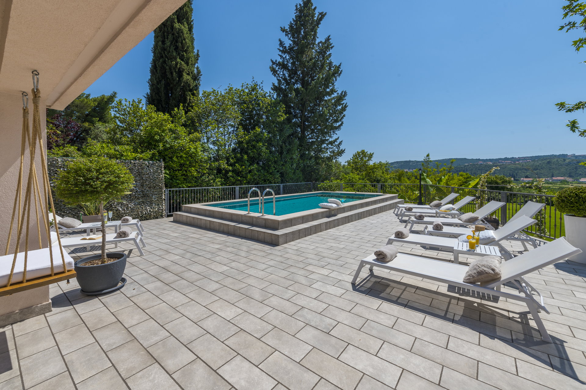 Villa Wildflower with Heated Pool