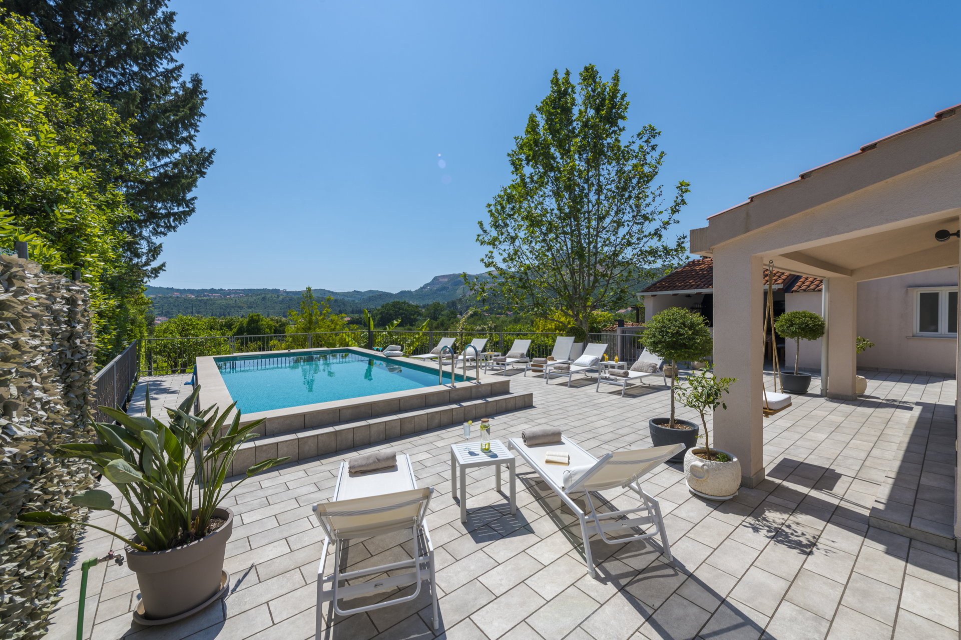 Villa Wildflower with Heated Pool