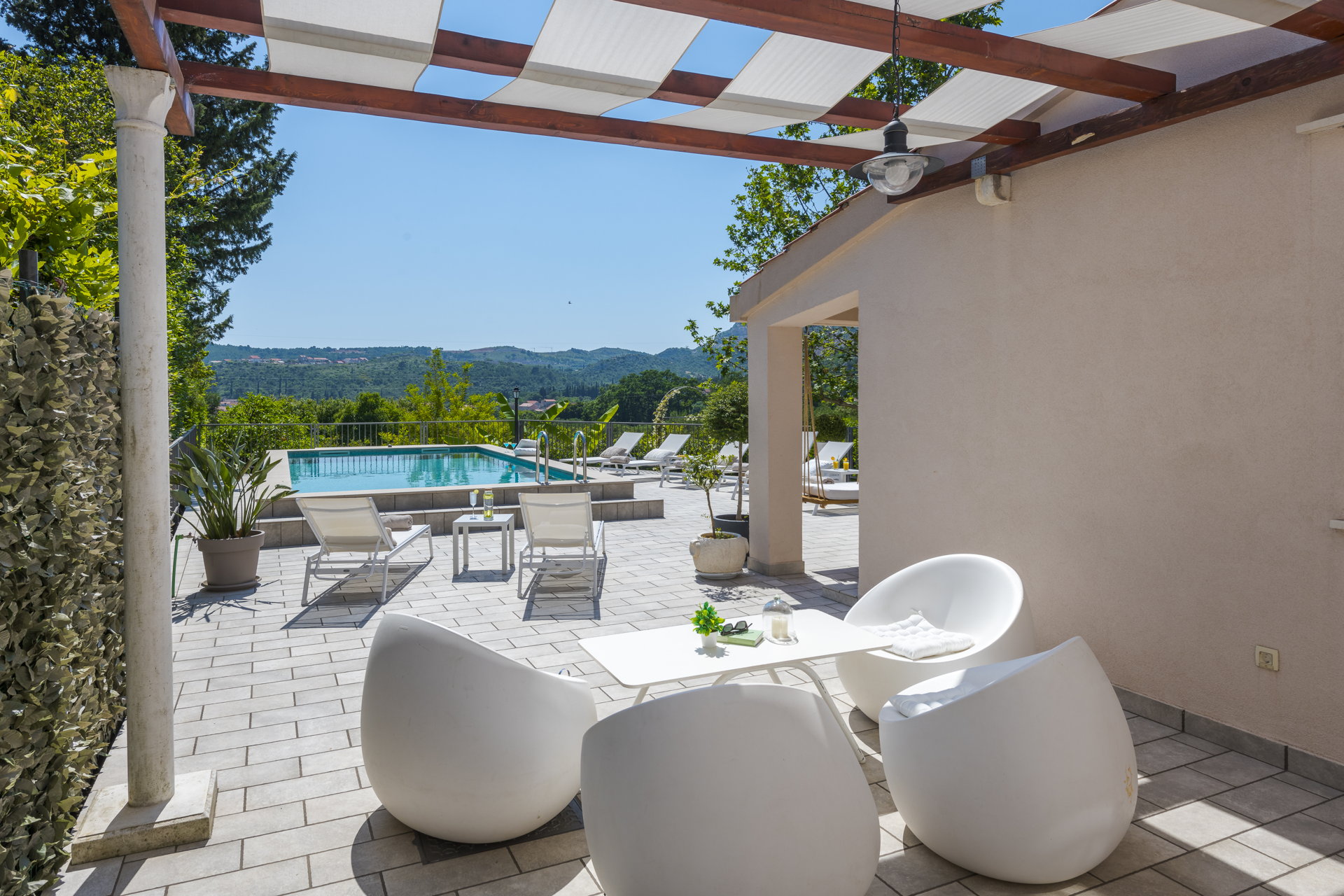 Villa Wildflower with Heated Pool