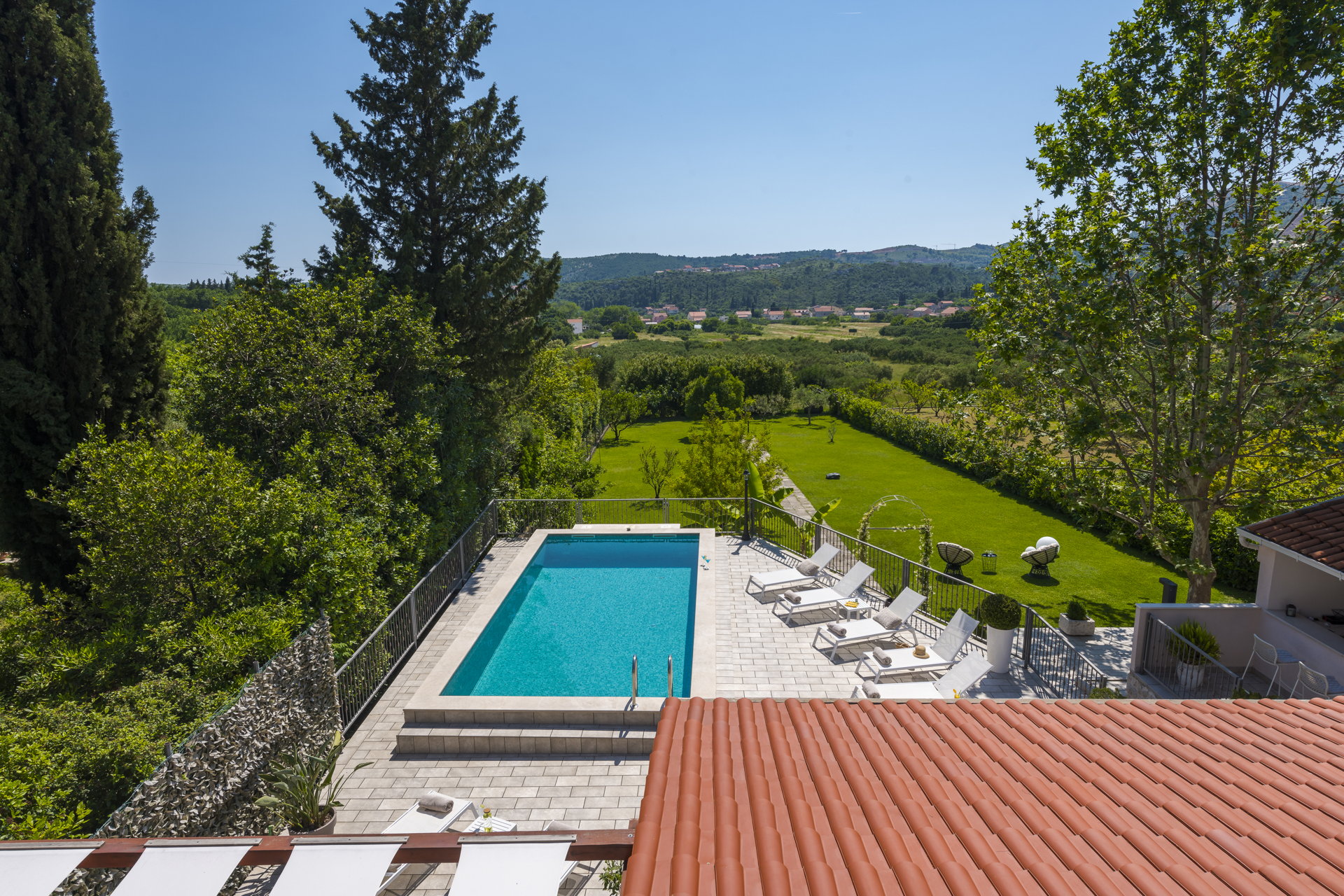 Villa Wildflower with Heated Pool