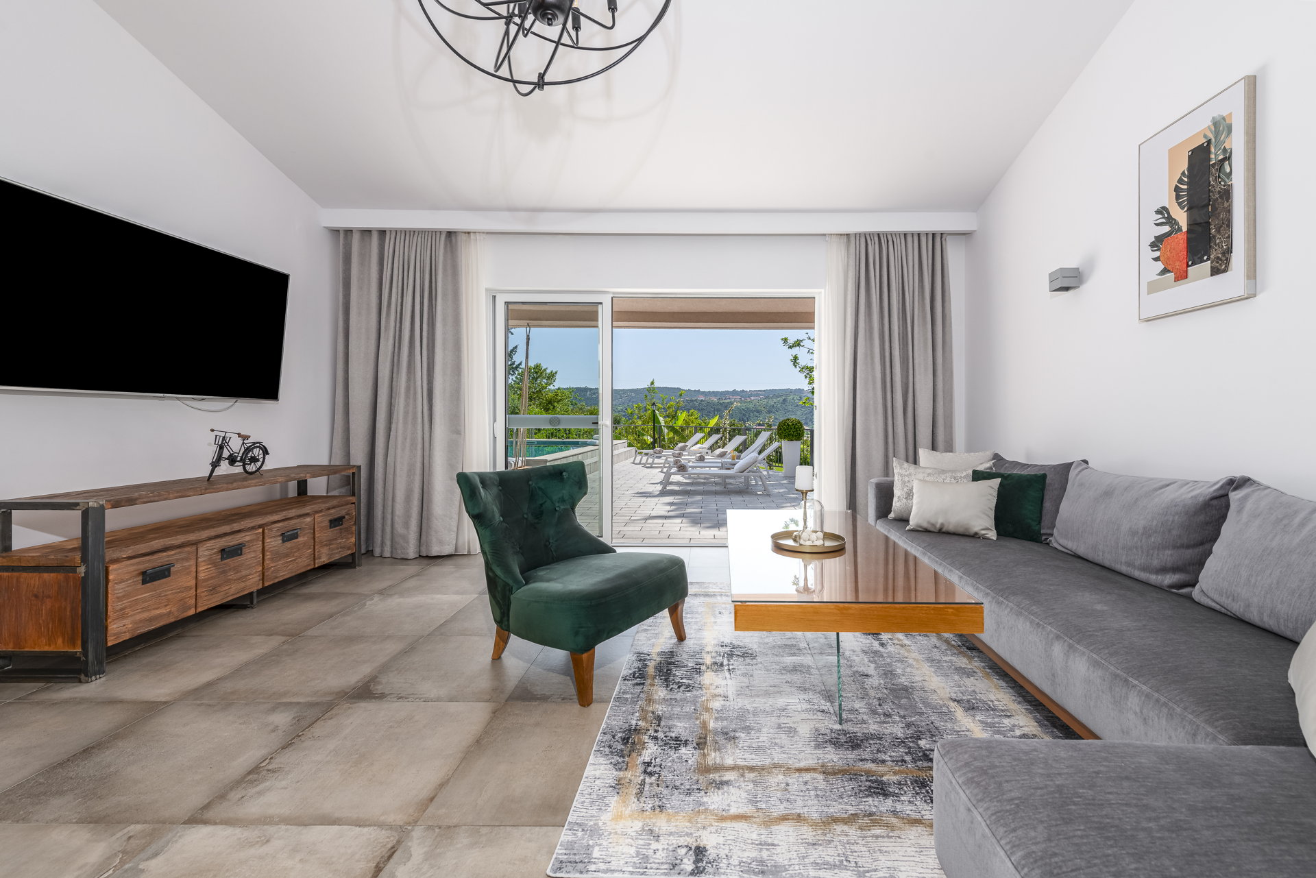 Villa Wildflower with Heated Pool
