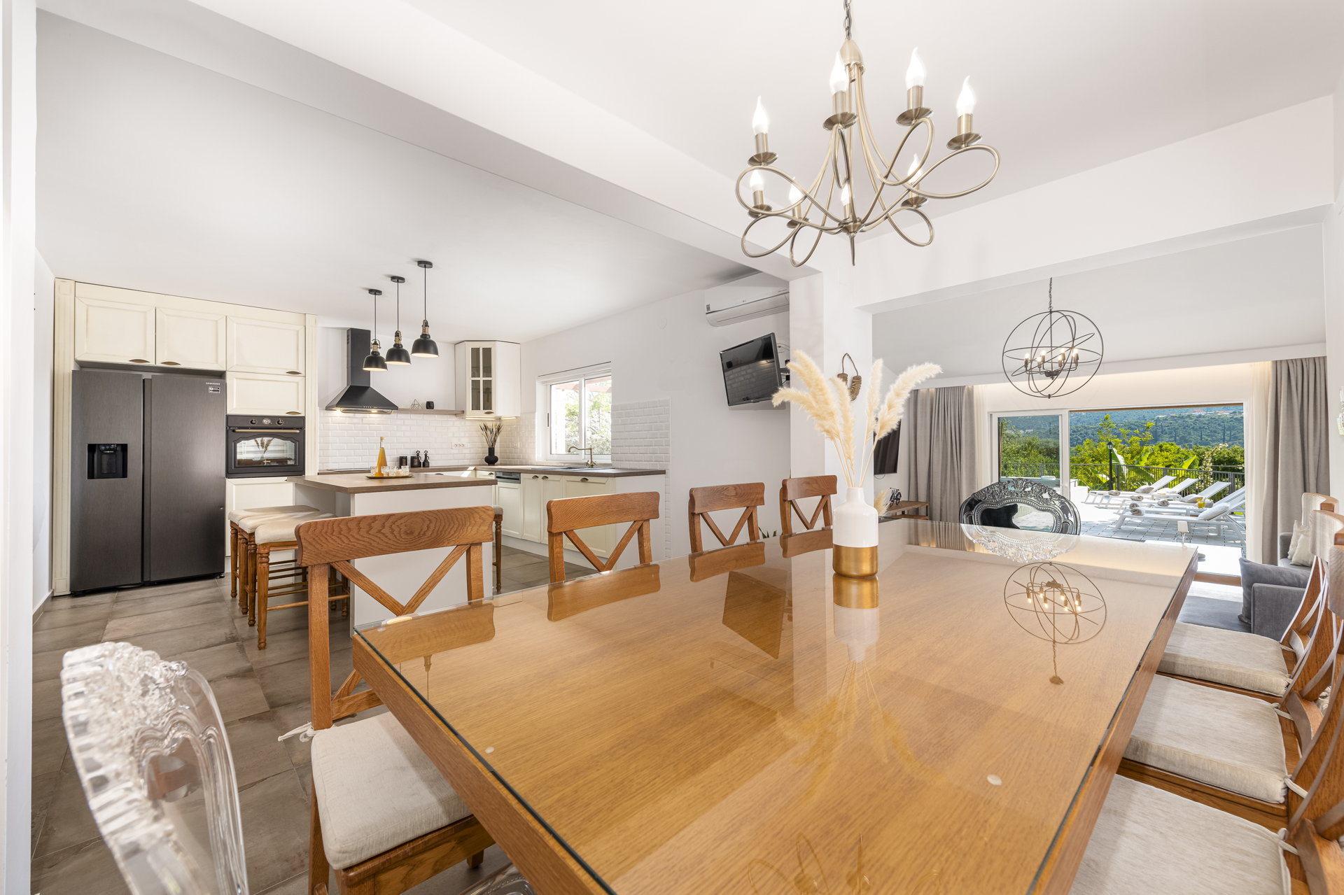 Villa Wildflower with Heated Pool