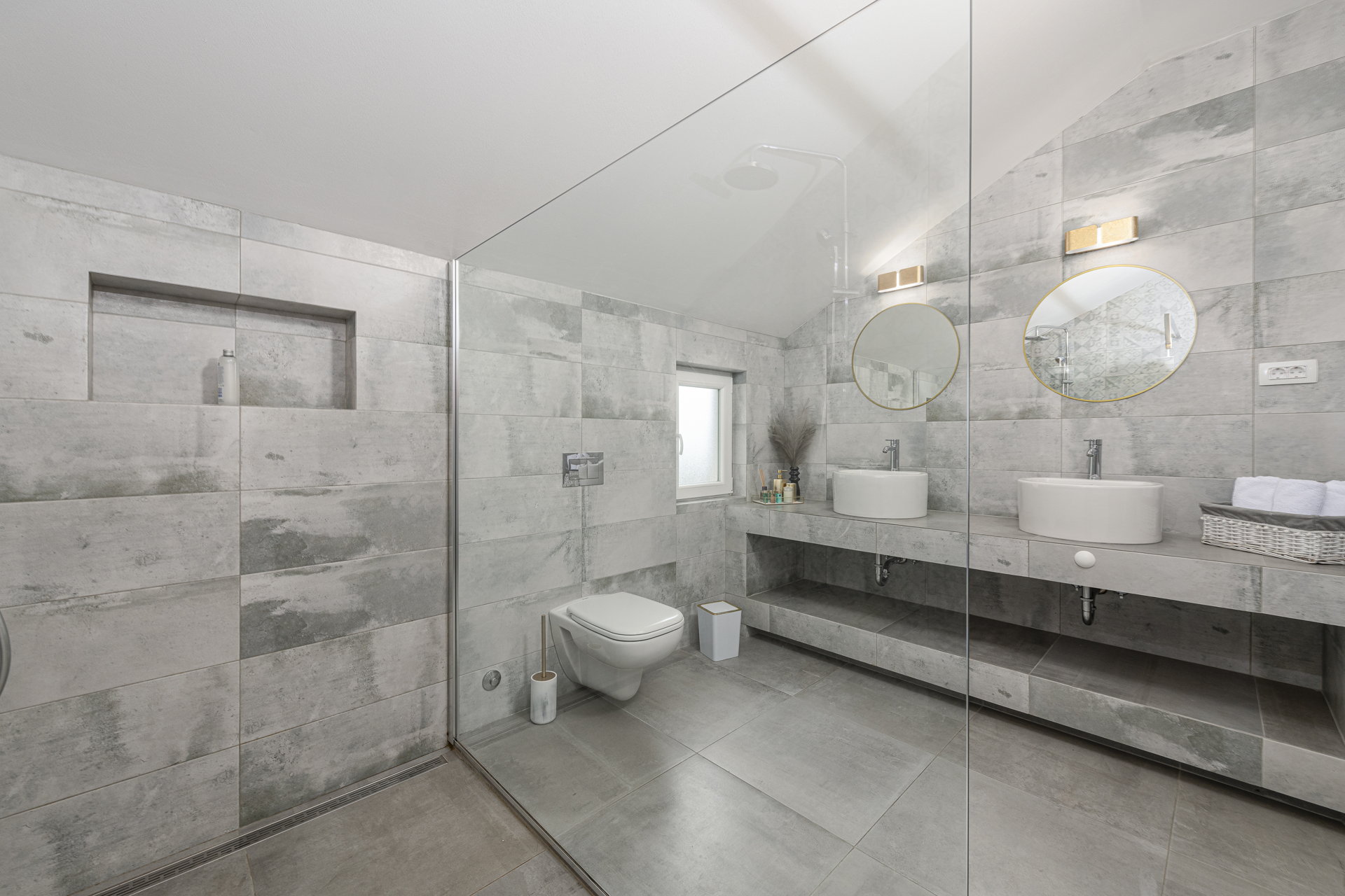 Villa Wildflower with Heated Pool
