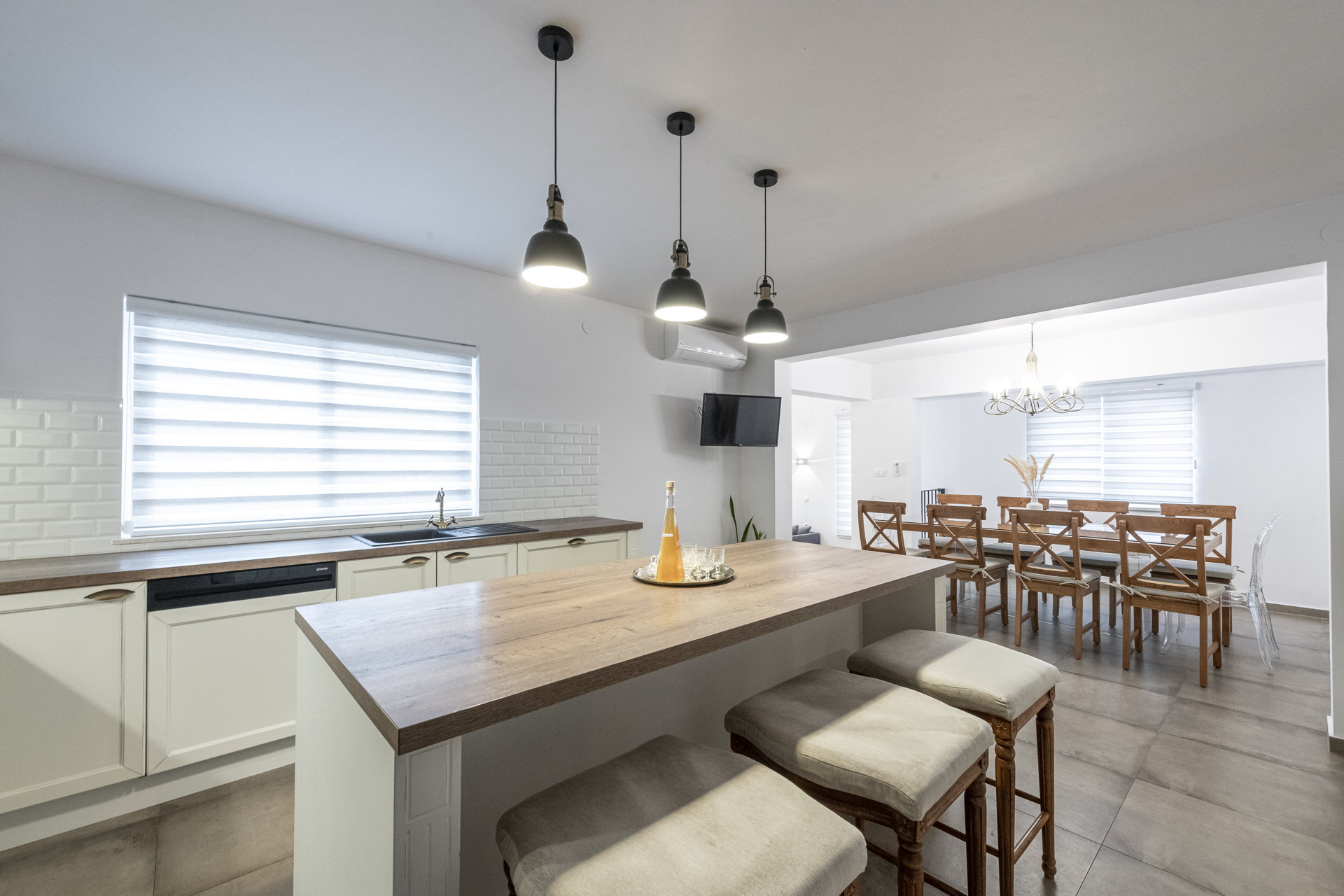Villa Wildflower with Heated Pool