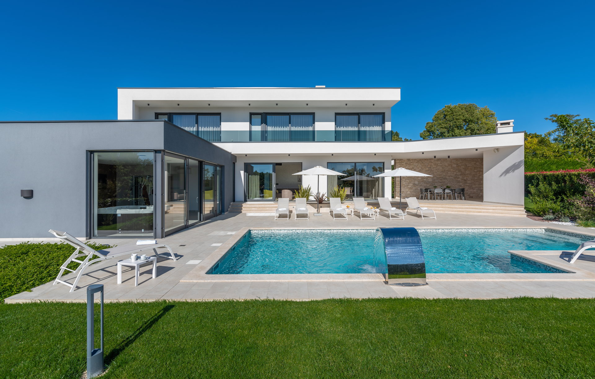 Villa Silver Lining with Pool