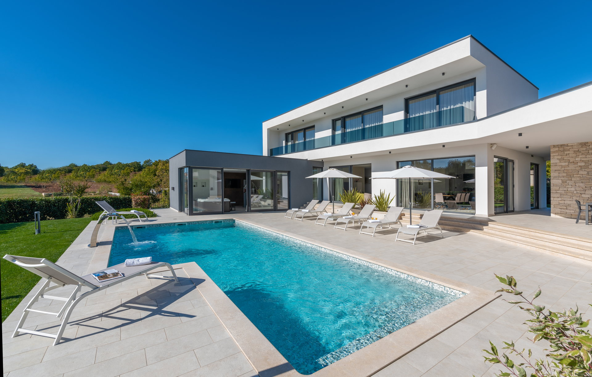 Villa Silver Lining with Pool