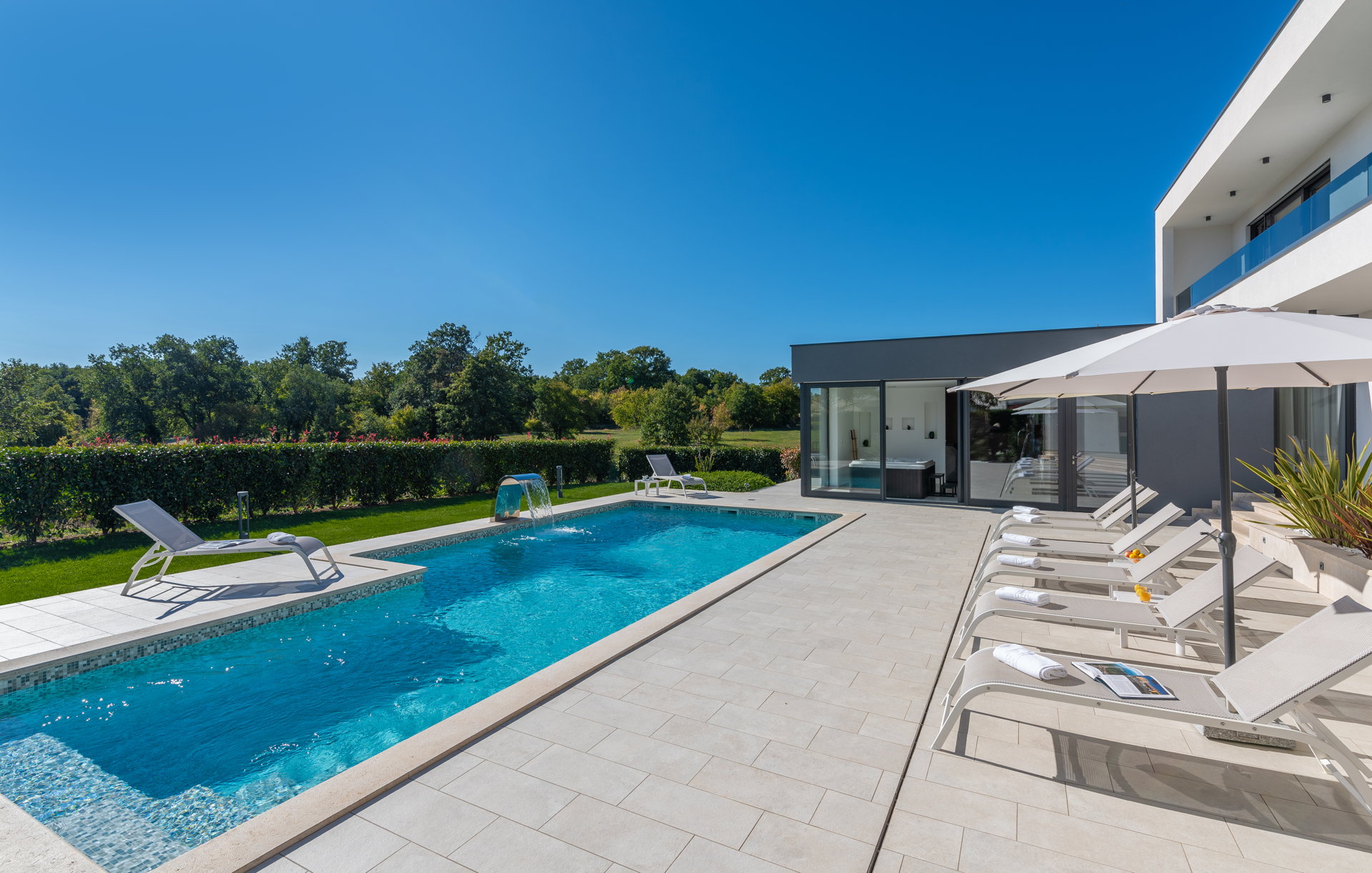 Villa Silver Lining with Pool