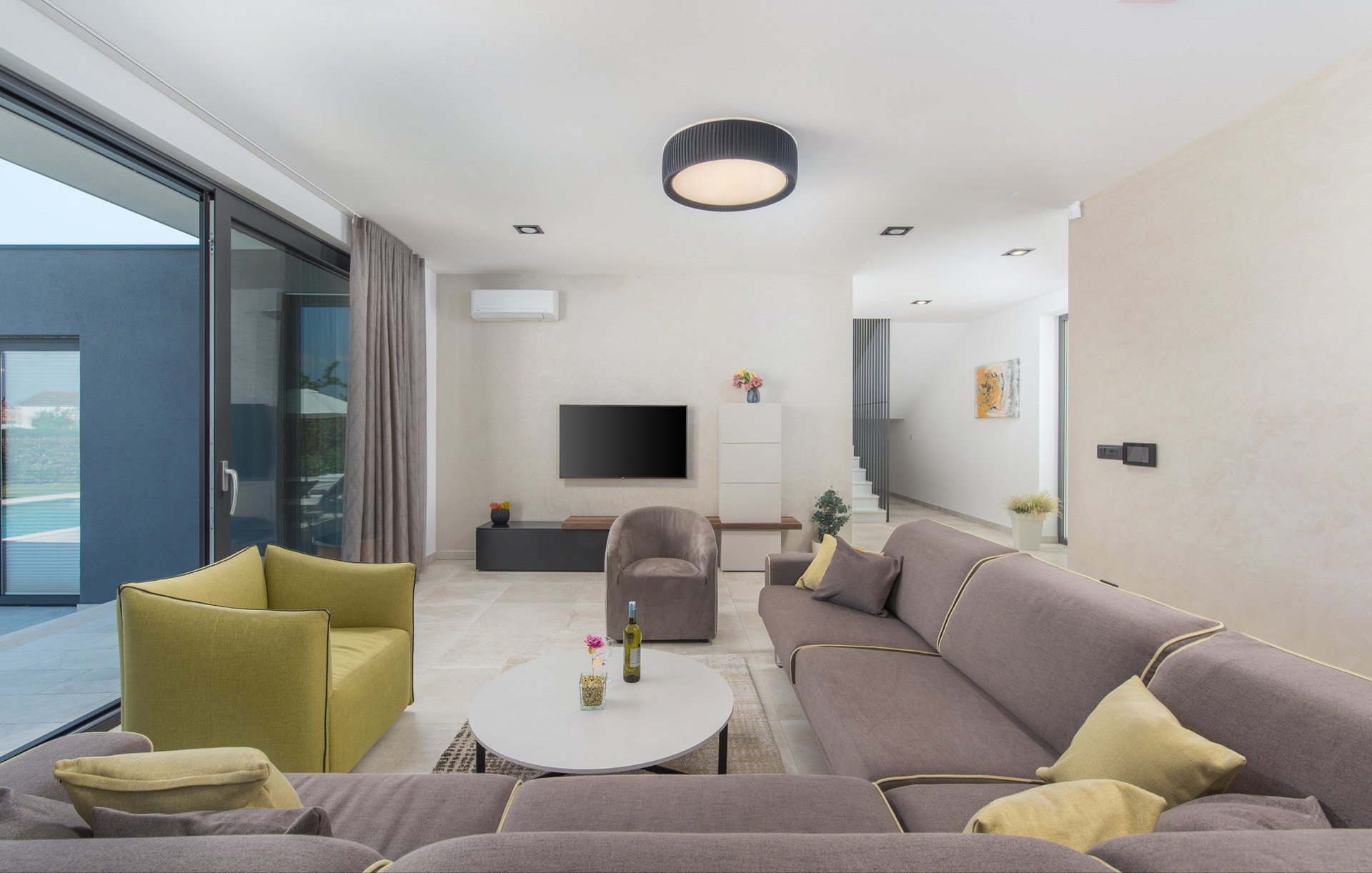 Villa Silver Lining with Pool