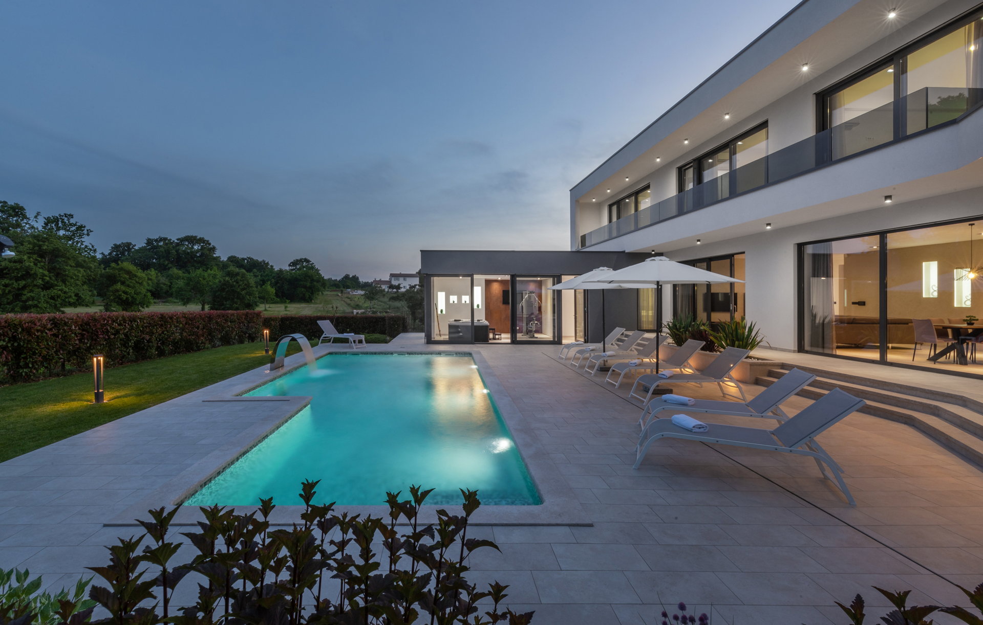 Villa Silver Lining with Pool