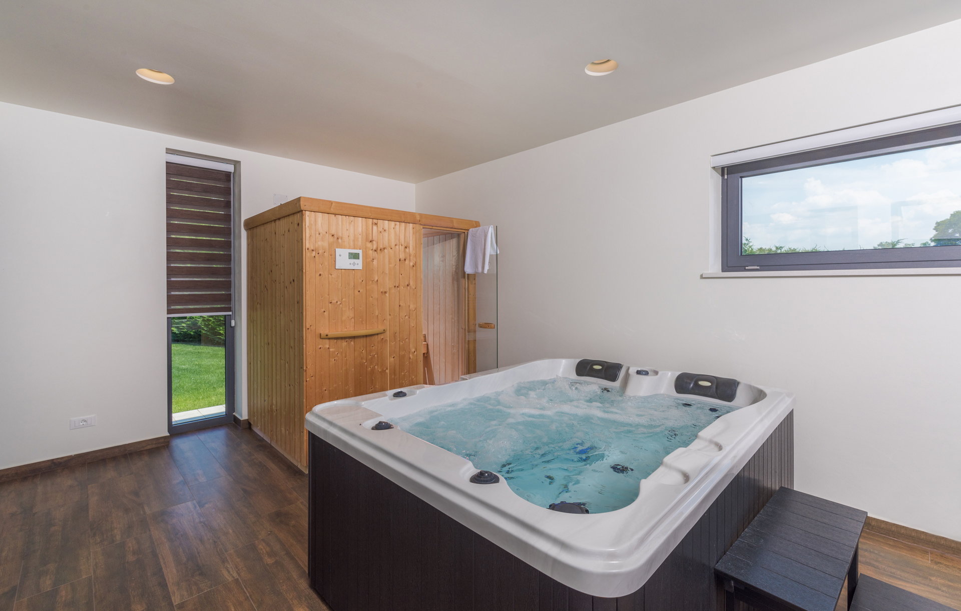 Villa Girasole with Pool