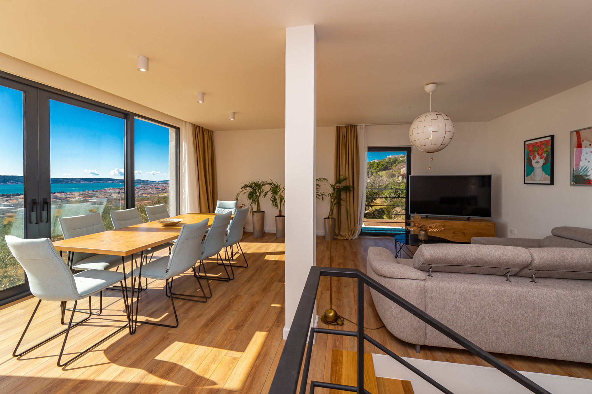 Villa Golden Leaf with Heated Pool