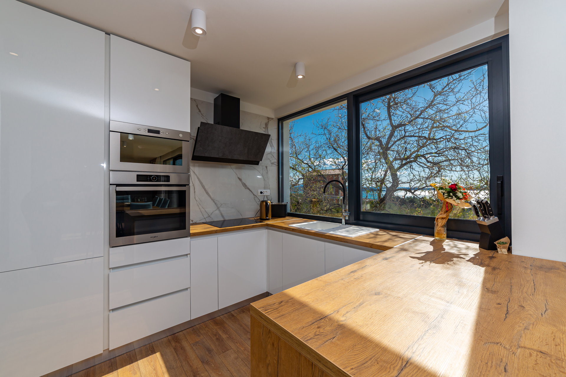 Villa Golden Leaf with Heated Pool
