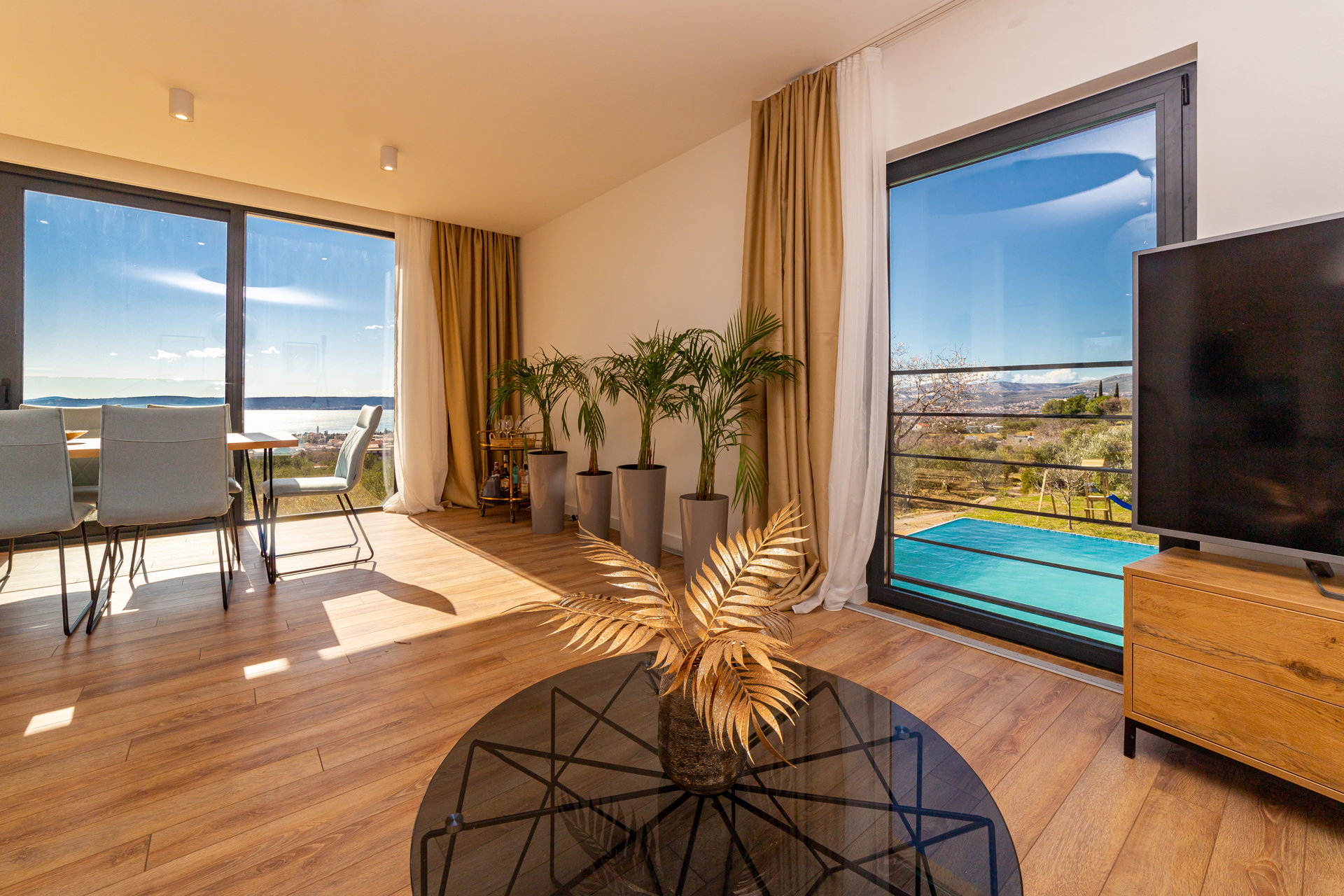 Villa Golden Leaf with Heated Pool
