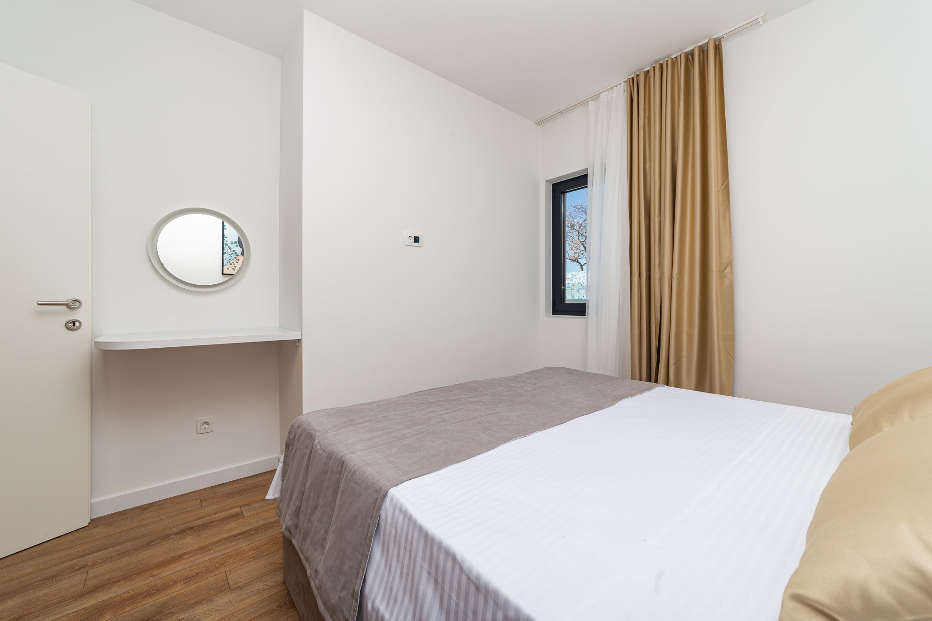 Villa Golden Leaf with Heated Pool