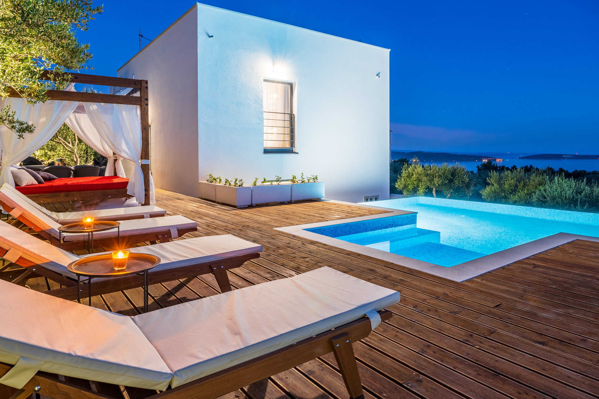 Villa Golden Leaf with Heated Pool