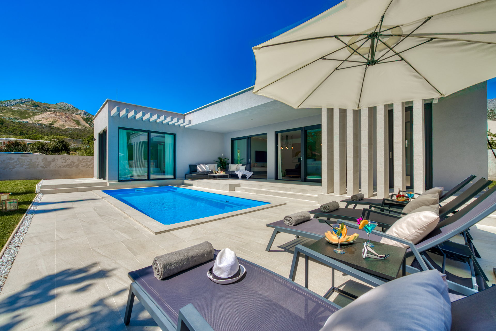 Villa Fyra with Swimming Pool